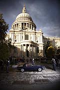 La storica Jaguar E-Type che ha sfilato a Lord Mayors Show di Londra