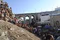 Ponte Lama Monachile stacolmo di gente al Red Bull Cliff Diving World Series 2015 a Polignano