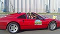 Ferrari 328 GTS del 1986 al Rally di un Weekend di Fine Estate gara di regolarit