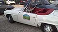 Mercedes 190 SL cabriolet con il numero di gara 29 al Rally di un Weekend di Fine Estate