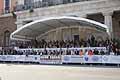 Tribuna donore difrante al'area paddock in piazza Prefettura a Bari