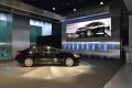 Potente, spaziosa e tecnologicamente avanzata, la berlina di lusso Acura RLX si svela ufficialmente al Salone di Los Angeles, per offrire stile misurato e una propulsione ibrida, in grado di garantire consumi contenuti e ridotte emissioni inquinanti.