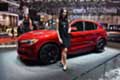 Alfa Romeo Stelvio i modelli esposti a Ginevra Motor Show includono vedono la First Edition 2.0 Turbo benzina da 280 CV e due nuove versioni Super