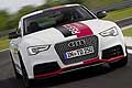 Audi RS5 TDI Concept con motore V6, un 6 cilindri a gasolio con due turbine, in grado di produrre una potenza massima di 386 CV, e 750 Nm a 1.250 giri