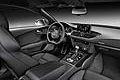 La nuova Audi RS 7 Sportback  disponibile in dieci colori. Oltre alle vernici monostrato, metallizzate e perlate sono disponibili anche tonalit effetto cristallo e una vernice opaca.