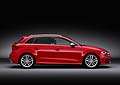 Audi S3  in vendita a partire da 38.350 euro, che salgono a 40.550 euro in presenza del cambio S tronic.