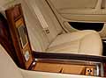 Bentley Continental Flying Spur interni cruscotto centrale con rifiniture di prregio Linley