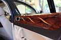 Bentley Continental Flying Spur con rifiniture interne con mateirale santos rosewood by Linley