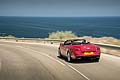 Per quanto riguarda le prestazioni, queste sono assicurate dal motore Bentley V8 da 4 litri biturbo ancora pi efficiente e potente, che eroga fino a 528 CV di potenza (389 kW).