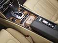 Bentley Continental GTC dettaglio cambio e interni vettura
