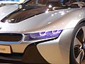 BMW i8 prototipo dettaglio anteriore e faro