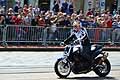 Chris Pfeiffer con il suo show su moto BMW