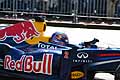 Primo piano di Mark Webber sulla Monoposto Reb Bull di F1