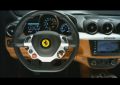 Comandi sul volante sulla Ferrari Four