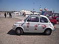 Una curiosa Fiat 500 presente al raduno Giannini