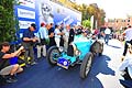 Prime partenza da Mantova del Gran Premio Nuvolari 2012 con lauto storica Bugatti Type 35 del 1925