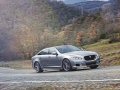 Per quanto riguarda la Jaguar XJR, alcune anticipazioni sono gi circolate sul web alla vigilia del Salone di New York. 