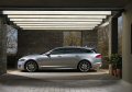 Non solo berlina sportiva, la britannica Jaguar XF si presenta al Salone di Ginevra 2012 in una veste inedita, quella di wagon, per offrire ancora pi versatilit.