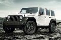 Disponibile per la prima volta con hard top in tinta con la carrozzeria, in Italia la nuova Jeep Wrangler Rubicon X viene proposta nella versione a due porte Wrangler o a quattro porte Wrangler Unlimited.