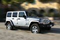 Attualmente in Italia Jeep Wrangler  commercializzata negli allestimenti Sport, Sahara e Rubicon, oltre che nelle serie speciali a tiratura limitata Mountain e Cabrio. 