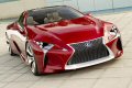 Flash puntati sulla concept LF-LC, dal corpo vettura filante, caratterizzato da un lungo cofano motore e unampia superficie vetrata.