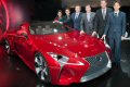 La meccanica sfrutta il sistema Advanced Lexus Hybrid Drive con motore anteriore e trazione posteriore. 