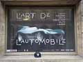 Locandina al Museo di arti decorative a Parigi per la Kermesse LArt de Automobile by Ralph Lauren