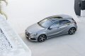 La nuova Classe A  unauto completamente nuova, nei minimi dettagli che ha offerto ai designer della Stella lopportunit di cominciare da un foglio di carta bianca, per realizzare la nuova icona del marchio.