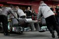 Intanto nei test mattutini Vettel domina ed ottiene il miglior tempo nel secondo test pre-stagionale a Barcellona, girando in 1�23�343 davanti alla Force India di Hulkenberg.