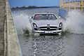 Mercedes SLS AMG Roadster prova su pista bagnata