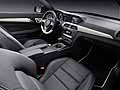 Mercedes Classe C Coup interni della vettura sportiva. Mercedes Coup Classe C interni