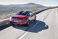 Nata dalla sinergia tra i tecnici di Peugeot Sport e gli specialisti del settore Ricerca e Sviluppo del Marchio, la Peugeot RCZ R adotta un cambio meccanico a sei rapporti, baricentro ribassato di 10 mm, ampio alettone fisso posteriore. 