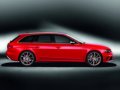 New Audi RS4 Avant station wagon fiancata laterale