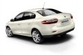 La nuova Renault Fluence propone nel design il nuovo stile del marchio, avvalendosi di luci diurne a LED che contribuiscono ad accentuare il suo look moderno. 