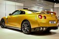 L'esemplare unico della Bolt Gold GT-R, prodotto da Nissan esclusivamente per l'asta di beneficenza online,  stata dipinta dello stesso colore oro delle medaglie olimpiche.