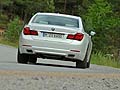 Nuova BMW Serie 7 prevede un gamma di motori varia dal propulsore sei cilindri diesel BMW TwinPower Turbo pi potente del mondo fino al BMW ActiveHybrid 7 della seconda generazione