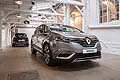 Arriver in primavera in Italia, la nuova generazione di Renault Espace, che vanta un design aggiornato che attinge dal mondo dellaeronautica, come dimostrano le linee esterne fluide e dinamiche. 