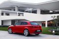 La nuova compatta SEAT Leon SC sar disponibile sul mercato europeo dal mese di maggio 2013, a un prezzo altamente competitivo e con una ricca gamma di equipaggiamenti. 