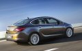 Cresce e si completa la famiglia della Opel Astra, che con la versione Sedan punta su design e sportivit, senza dimenticare qualche indispensabile tocco di eleganza, necessario per essere leader nel suo segmento. 