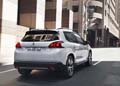 Esteticamente raffinato, ma dai tratti decisi, Peugeot 2008 si affida a propulsori di ultima generazione dai consumi ed emissioni contenuti, rappresentati dalle unita' diesel e-HDi e benzina 3 cilindri.