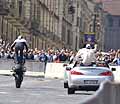 Piloti Red Bull F1 Show Run che salutono gli spettatori a Torino