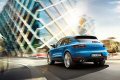 Macan S  abbinato al motore a benzina, biturbo V6 3.0 litri da 340 Cv con trazione integrale attiva e cambio 7 marce PDK a doppia frizione.