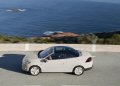 Renault Mgane CC Floride propone il logo Floride applicato sul parafango anteriore, che presenta una grafica in stile retr.
