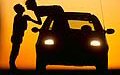  la volta delle special edition nel 1996, che vedr la proposta del modello Benetton e della TwingoMatic, equipaggiata con trasmissione automatica a 3 rapporti e con un motore dalla potenza maggiorata di 5 CV. 