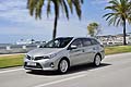 La nuova Toyota Auris Touring Sports presenta un accattivante design del frontale, coniugando lo stile Under Priority con il Keen Look dei fari e dei LED di Marcia Diurna (DRL).