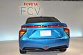 Il sistema a celle a combustibile di Toyota include una pila Fuel Cell che genera elettricit dalla reazione chimica tra idrogeno e ossigeno, e serbatoi di idrogeno ad alta pressione