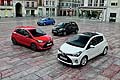 Tutti gli allestimenti dispongono di equipaggiamenti completi, con volante in pelle, climatizzatore e sistema multimediale Toyota Touch 2 di serie a partire dallallestimento Active. 