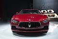 Le eleganti berline Maserati Ghibli e Quattroporte adottano la potente motorizzazione V6 da 410 CV a trazione posteriore.