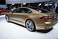 La propulsione si affida al motore 2.0 TSI da 210 CV che lavora in sinergia con un motore elettrico da 124 CV integrato nel cambio automatico otto marce. La potenza complessiva  pari a 245 CV.