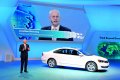 VW Jetta hybrid al Detroit Auto Show con il CEO Jonathan Browning